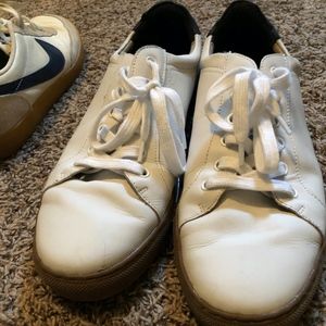 Banana Republic - Nicklas Leather Sneaker